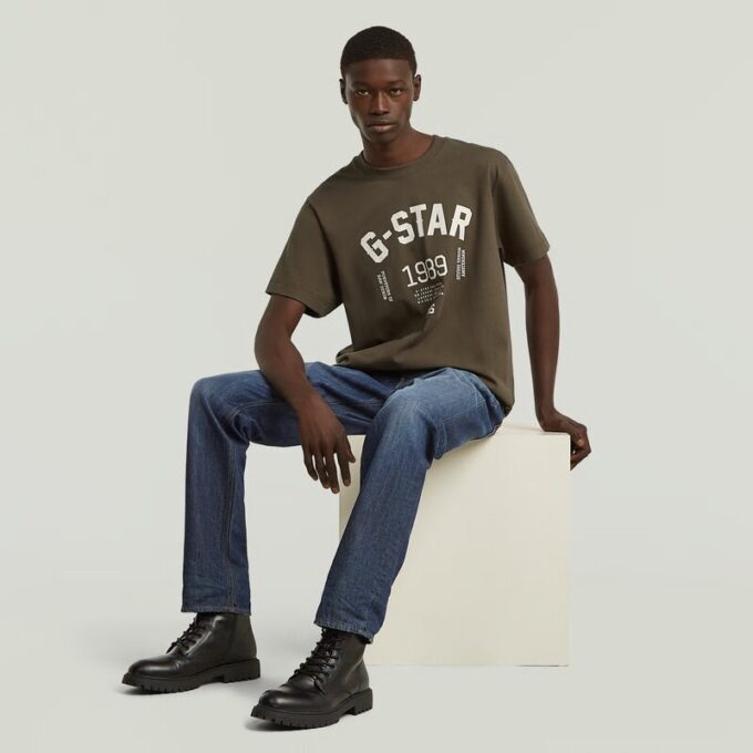 89 Back Graphic Loose T-shirt