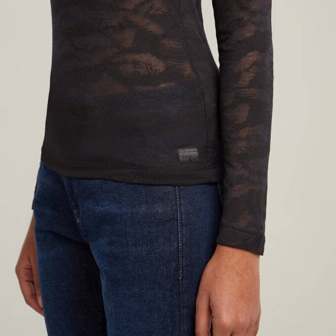 AOP Slim Top met Fijne Kant AOP Slim Top met Fijne Kant
