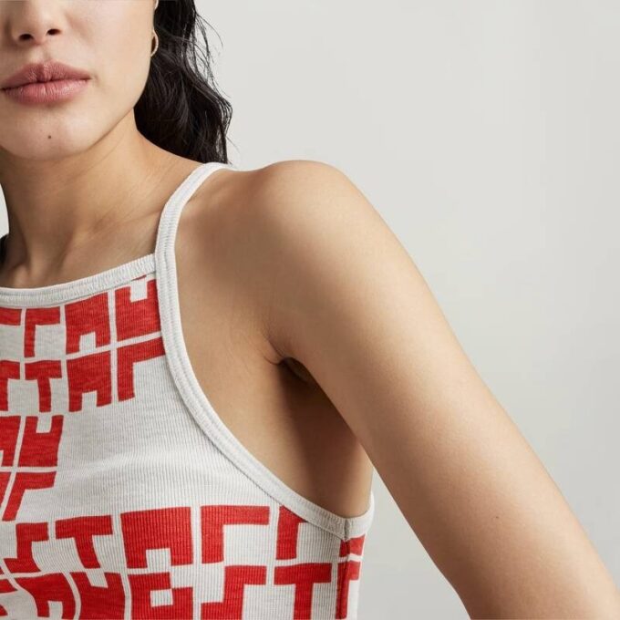 Bedrukt tanktopje, cropped, ultraslank Bedrukt tanktopje, cropped, ultraslank