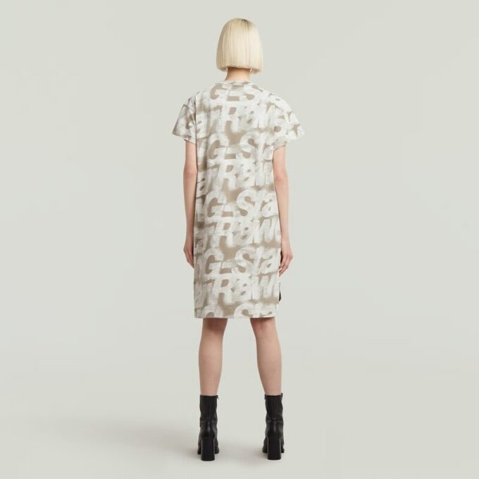 Bedrukte losse T-shirtjurk Bedrukte losse T-shirtjurk