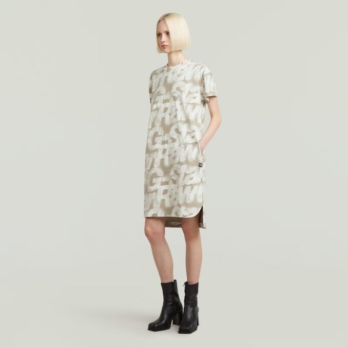 Bedrukte losse T-shirtjurk Bedrukte losse T-shirtjurk