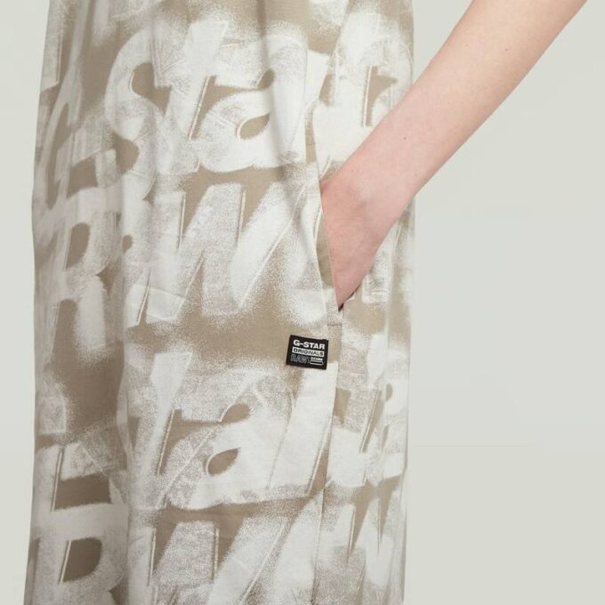 Bedrukte losse T-shirtjurk Bedrukte losse T-shirtjurk
