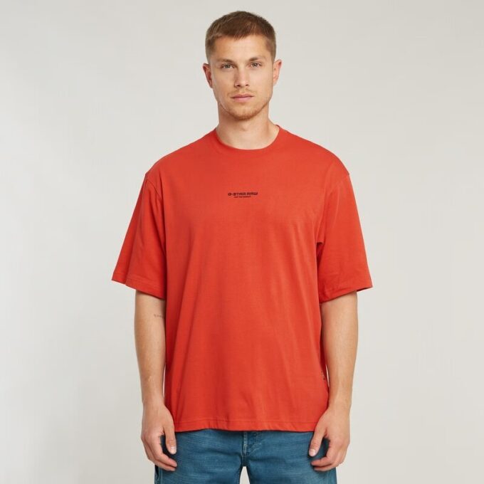 Boxy T-shirt met centrale borst Boxy T-shirt met centrale borst