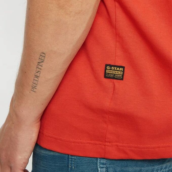 Boxy T-shirt met centrale borst Boxy T-shirt met centrale borst