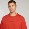 Boxy T-shirt met centrale borst Boxy T-shirt met centrale borst