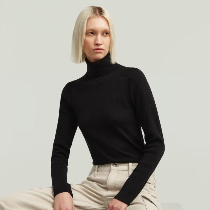 Core Turtle Slim Knit