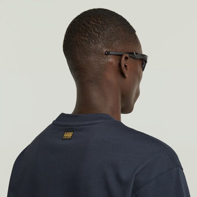 Een geweven mix boxy T-shirt met lijn Een geweven mix boxy T-shirt met lijn