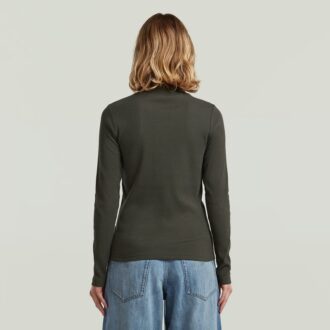 Een lijn slank geribbeld T-shirt