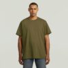 Een losse T-shirt met lijn Een losse T-shirt met lijn