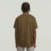 Een losse T-shirt met lijn Een losse T-shirt met lijn