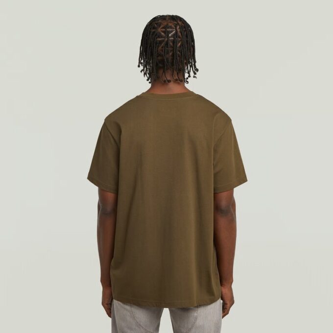 Een losse T-shirt met lijn Een losse T-shirt met lijn