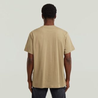 Een losse T-shirt met lijn