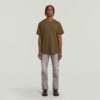 Een losse T-shirt met lijn Een losse T-shirt met lijn