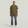 Een losse T-shirt met lijn Een losse T-shirt met lijn