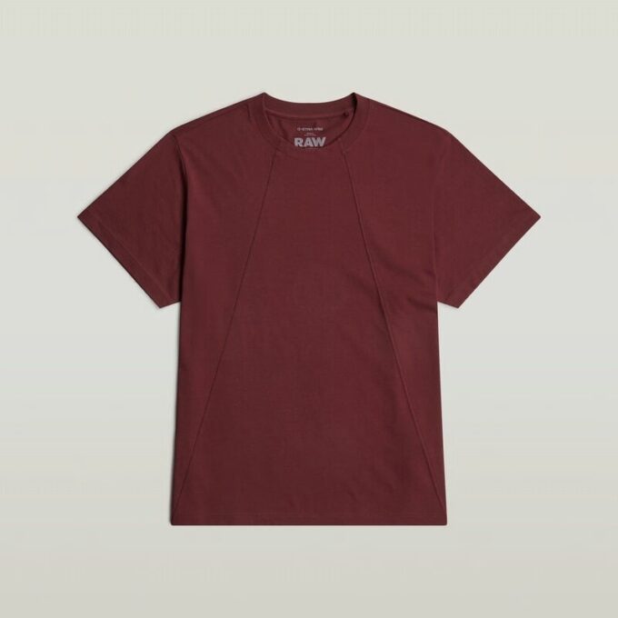 Een losse T-shirt met lijn Een losse T-shirt met lijn