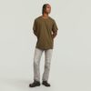 Een losse T-shirt met lijn Een losse T-shirt met lijn