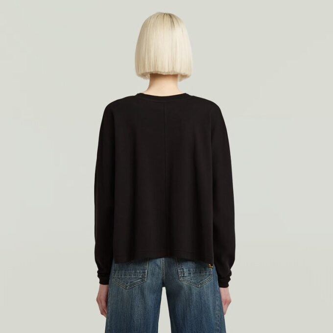 Een oversized T-shirt met lijn Een oversized T-shirt met lijn