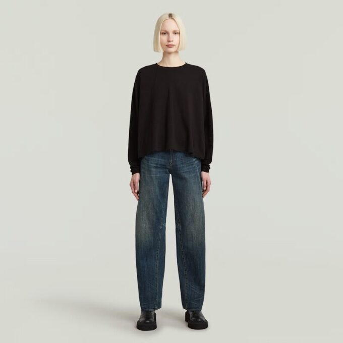 Een oversized T-shirt met lijn Een oversized T-shirt met lijn