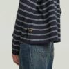 Een oversized T-shirt met strepen Een oversized T-shirt met strepen
