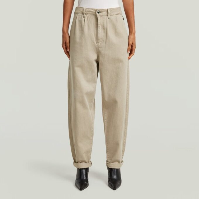 Geplooide taps toelopende chino