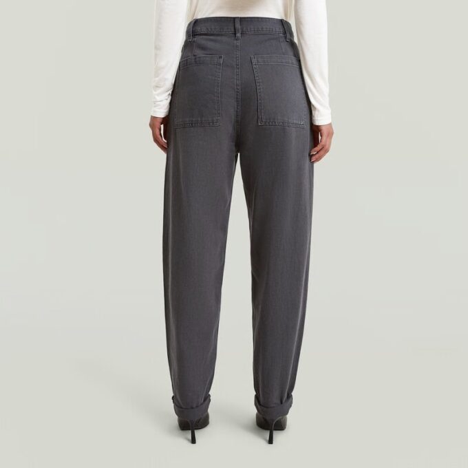 Geplooide taps toelopende chino
