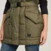 Gevoerd vest met riem Gevoerd vest met riem