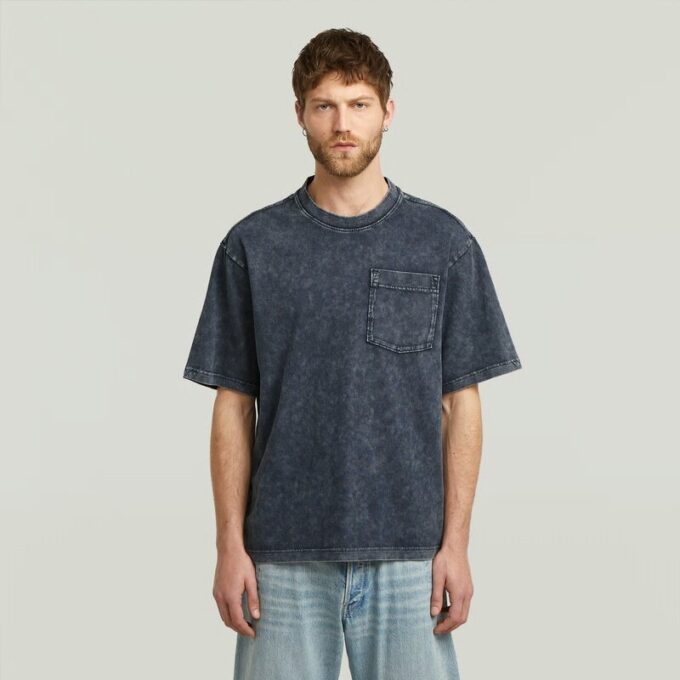 Gewassen T-shirt met zak Gewassen T-shirt met zak