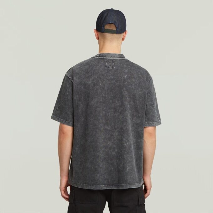 Gewassen T-shirt met zak Gewassen T-shirt met zak