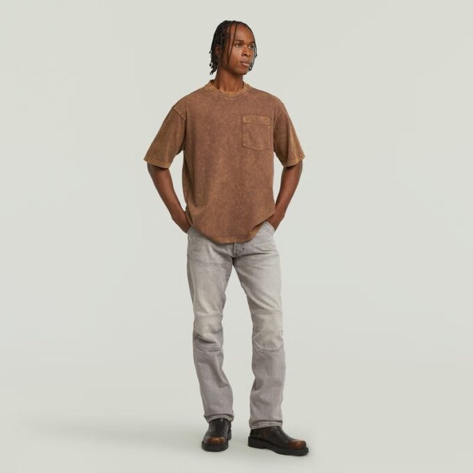 Gewassen T-shirt met zak Gewassen T-shirt met zak