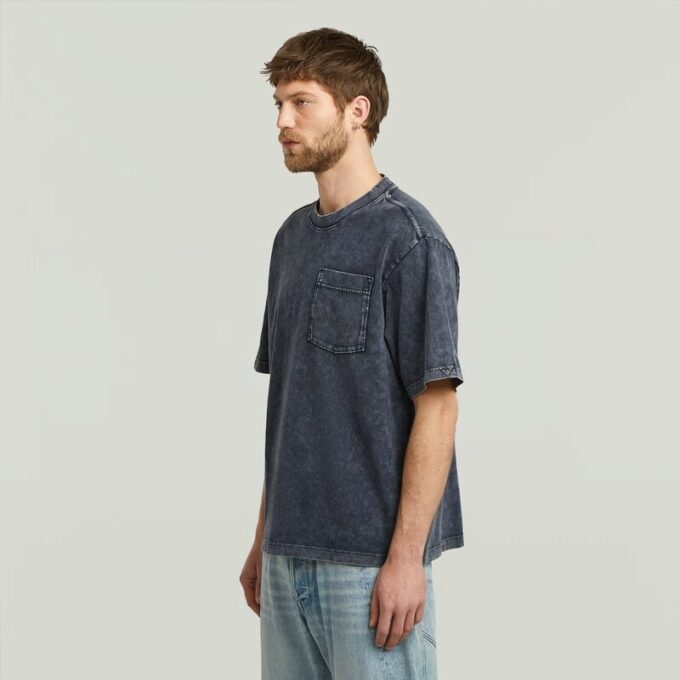 Gewassen T-shirt met zak Gewassen T-shirt met zak