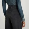 Janeh Ultra High Mom Ankle Jeans