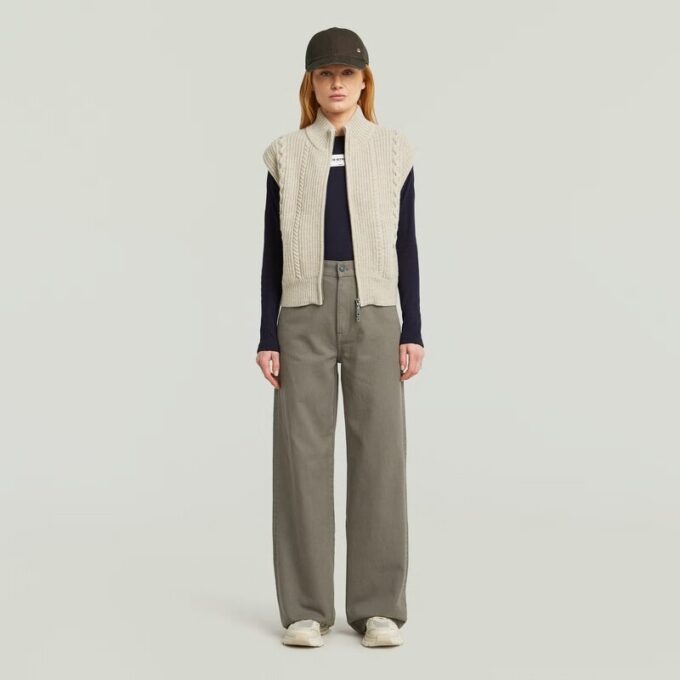 Kabelgebreid vest met volledige ritssluiting Kabelgebreid vest met volledige ritssluiting