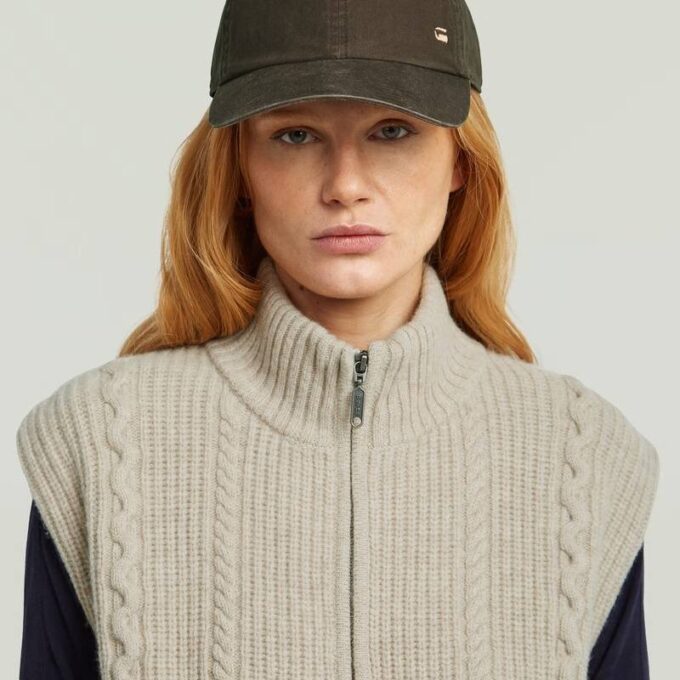 Kabelgebreid vest met volledige ritssluiting Kabelgebreid vest met volledige ritssluiting