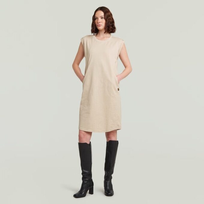 Losse jurk met naaddetail Losse jurk met naaddetail