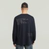Losse T-shirt met geborduurde tekst op de achterkant