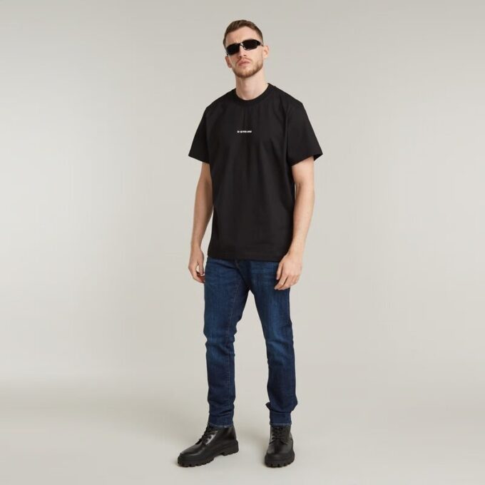 Losse T-shirt met logo op de borst