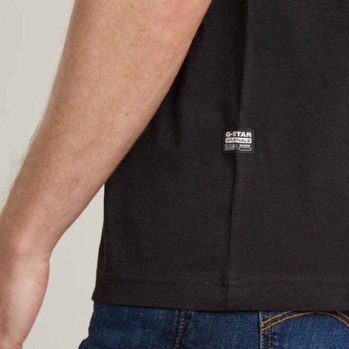 Losse T-shirt met logo op de borst