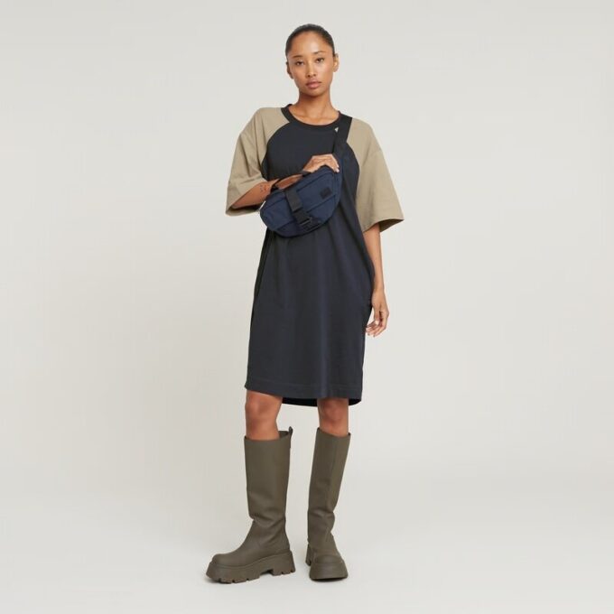 Losse T-shirtjurk met zadelmouwen Losse T-shirtjurk met zadelmouwen