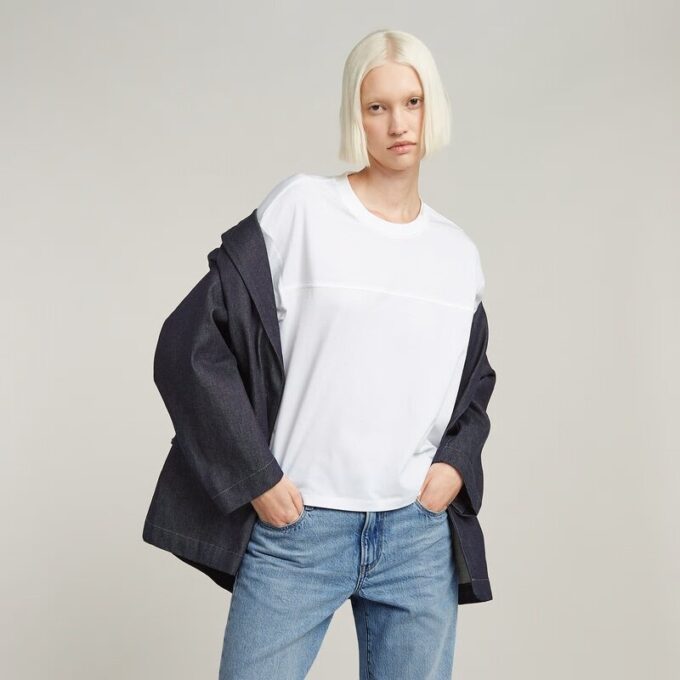Losse top met horizontale naad Losse top met horizontale naad