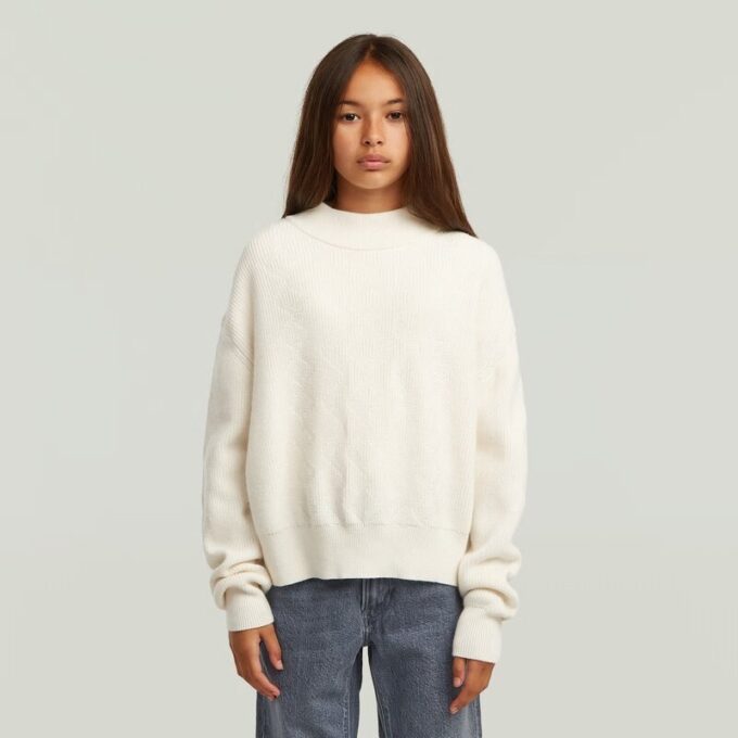 Meisjes moderne kabelgebreide cardigan Meisjes moderne kabelgebreide cardigan