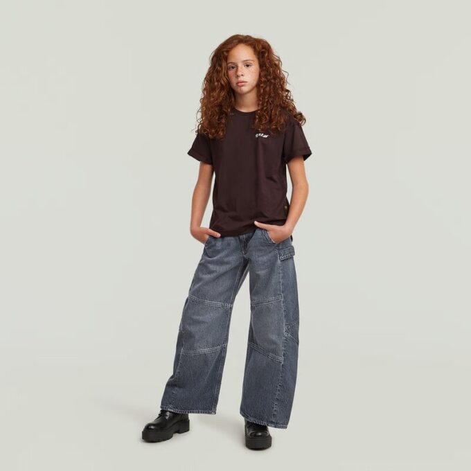 Meisjes opgerolde T-shirt Meisjes opgerolde T-shirt