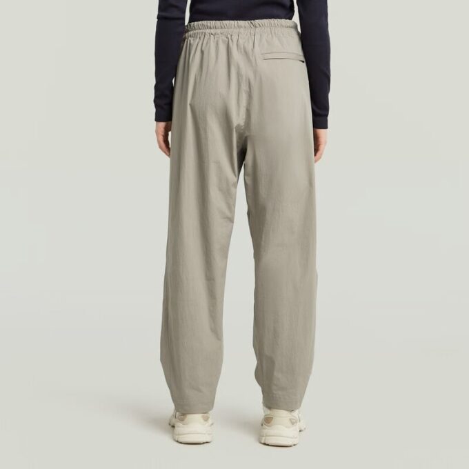 Ontspannen lichte broek Ontspannen lichte broek