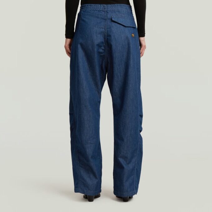 Ontspannen lichte broek Ontspannen lichte broek