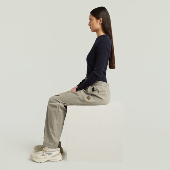Ontspannen lichte broek Ontspannen lichte broek