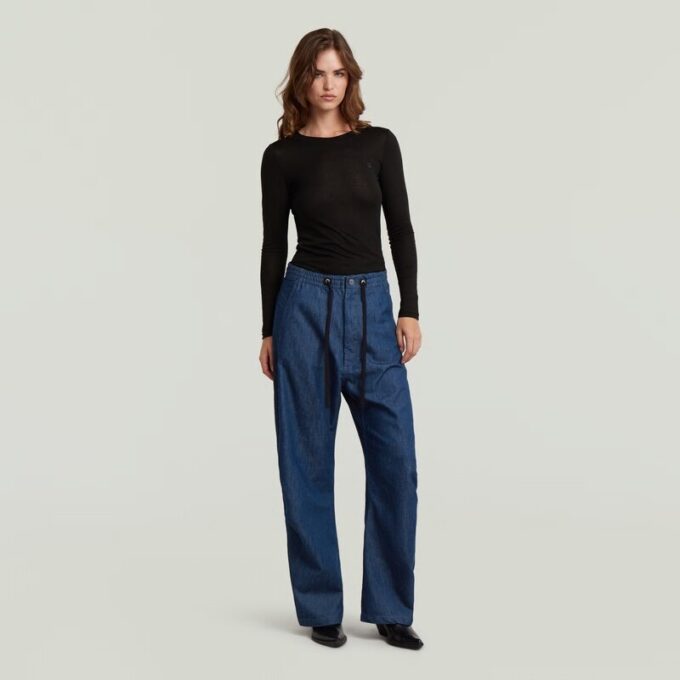 Ontspannen lichte broek Ontspannen lichte broek