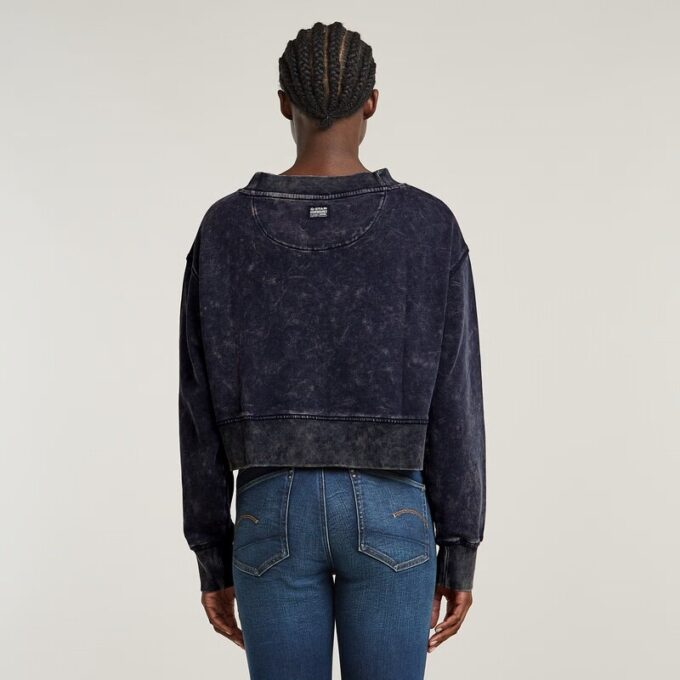 Overdyed Cropped Logo Losse Trui Overdyed Cropped Logo Losse Trui