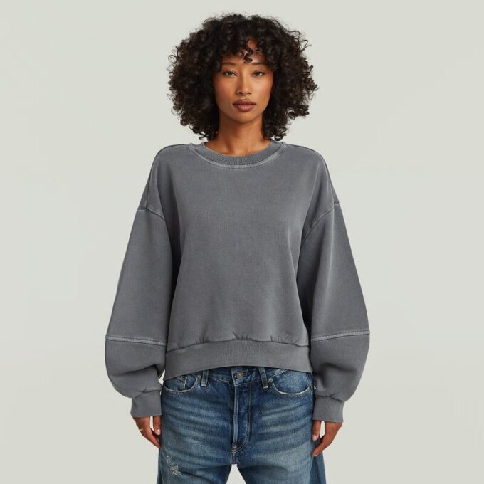 Overdyed trui met grote mouwen en oversized print Overdyed trui met grote mouwen en oversized print
