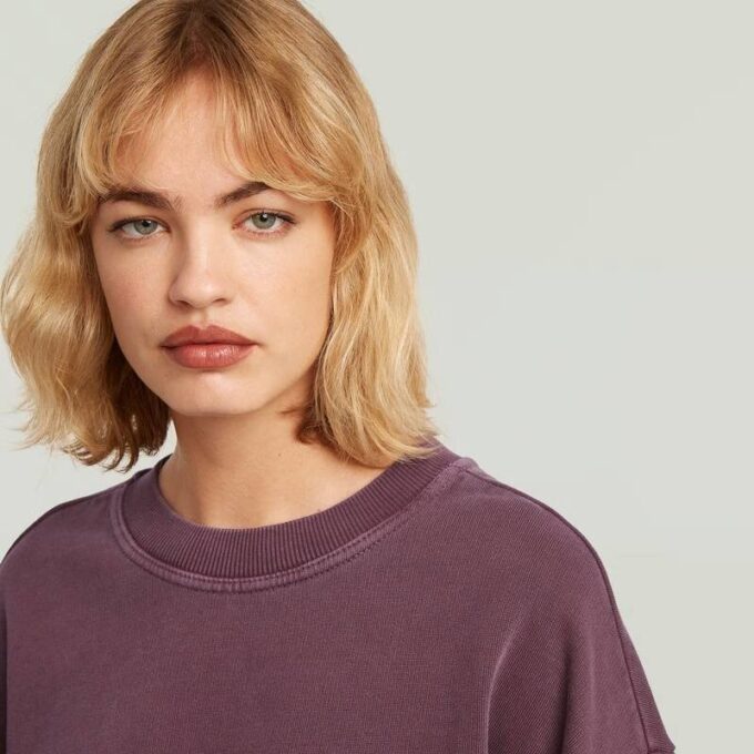Overdyed trui met grote mouwen en oversized print Overdyed trui met grote mouwen en oversized print