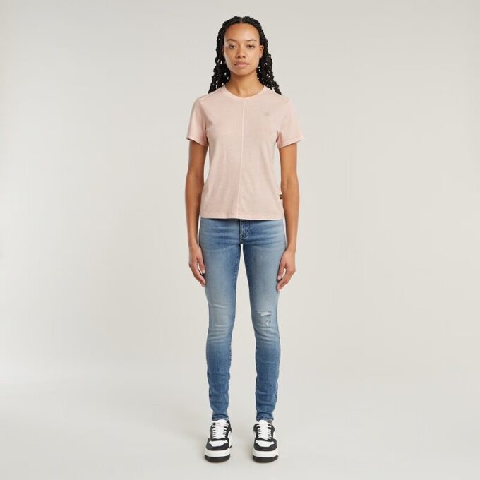 Overgeverfd T-shirt met voornaad Overgeverfd T-shirt met voornaad