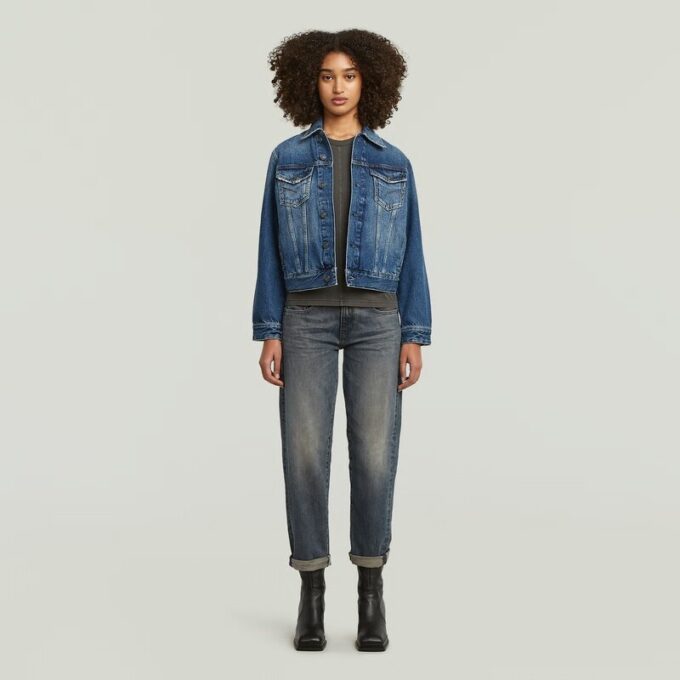 Overgeverfd T-shirt met voornaad Overgeverfd T-shirt met voornaad